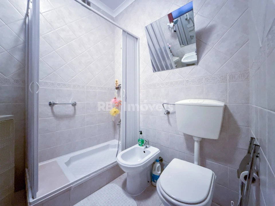 Apartamento T2 para Venda em São João Baptista Foto 24