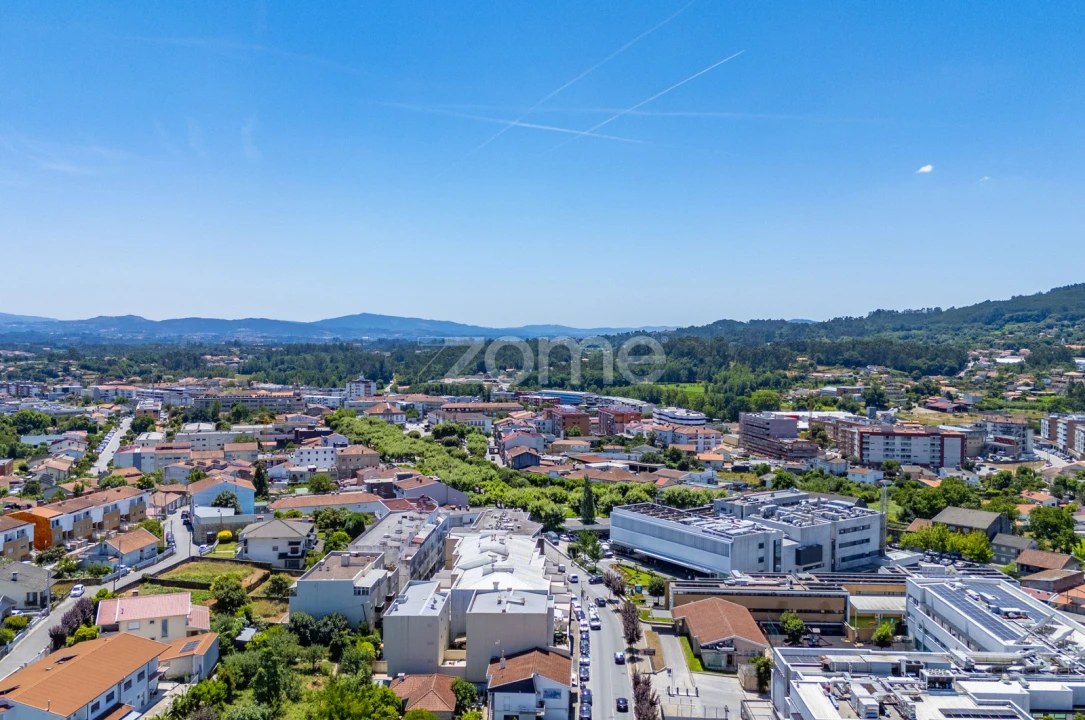 Apartamento T2 para Venda em Vila Verde e Barbudo Foto 17