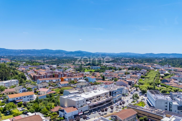 Apartamento T2 para Venda em Vila Verde e Barbudo Foto 3