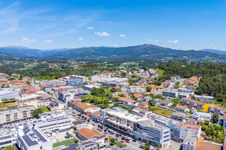 Apartamento T2 para Venda em Vila Verde e Barbudo Foto 22