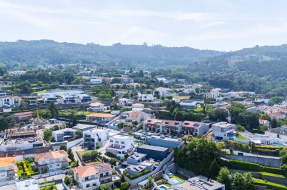 Moradia T4 para Venda em Nogueiró e Tenões