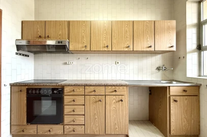 Apartamento T4 para Venda em Ramalde