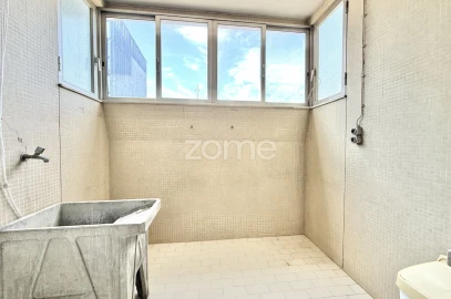 Apartamento T4 para Venda em Ramalde