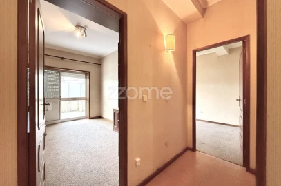 Apartamento T4 para Venda em Ramalde