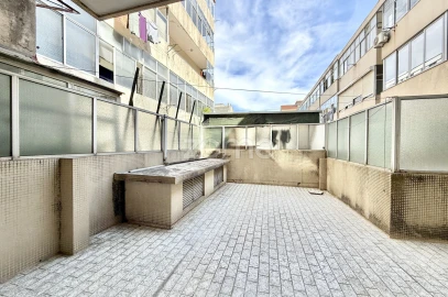 Apartamento T4 para Venda em Ramalde