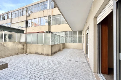 Apartamento T4 para Venda em Ramalde