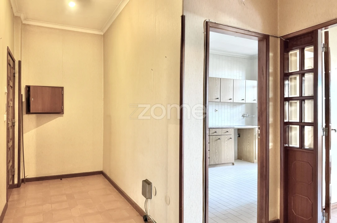 Apartamento T4 para Venda em Ramalde Foto 6