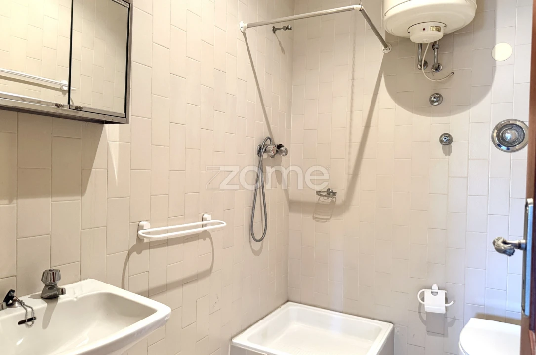 Apartamento T4 para Venda em Ramalde Foto 8