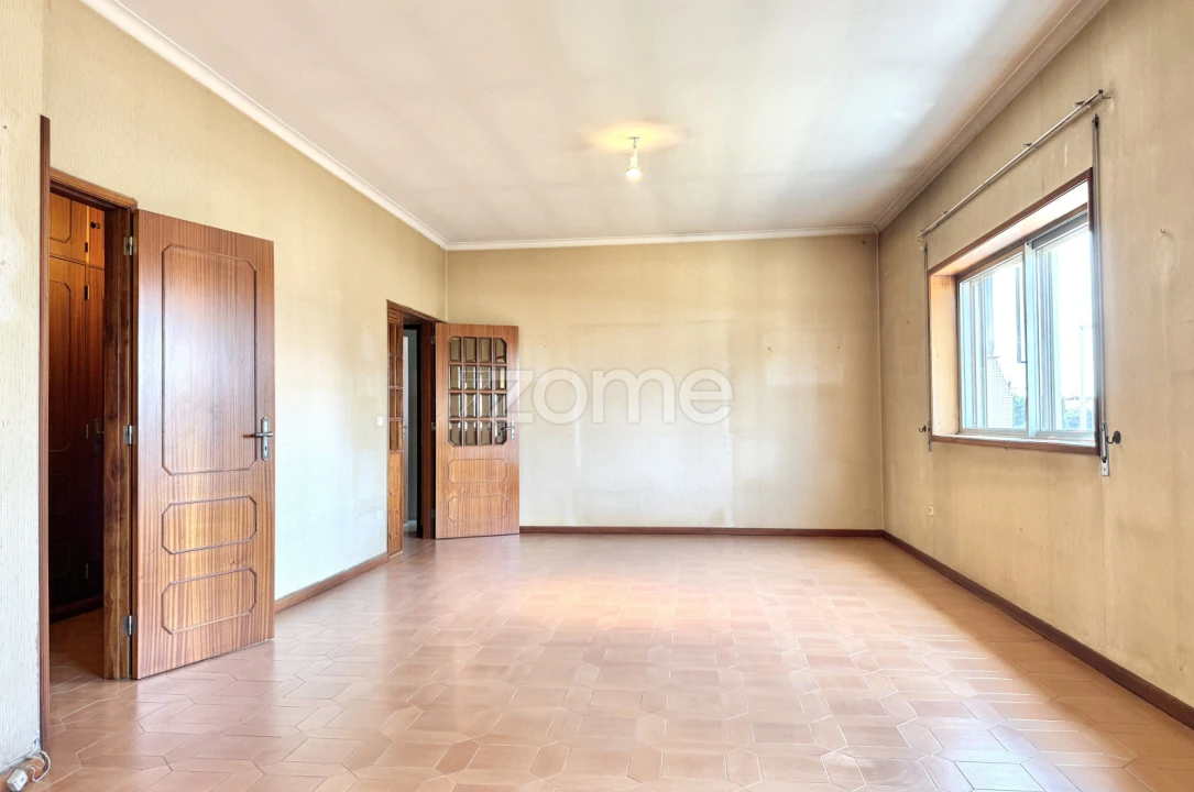 Apartamento T4 para Venda em Ramalde Foto 22