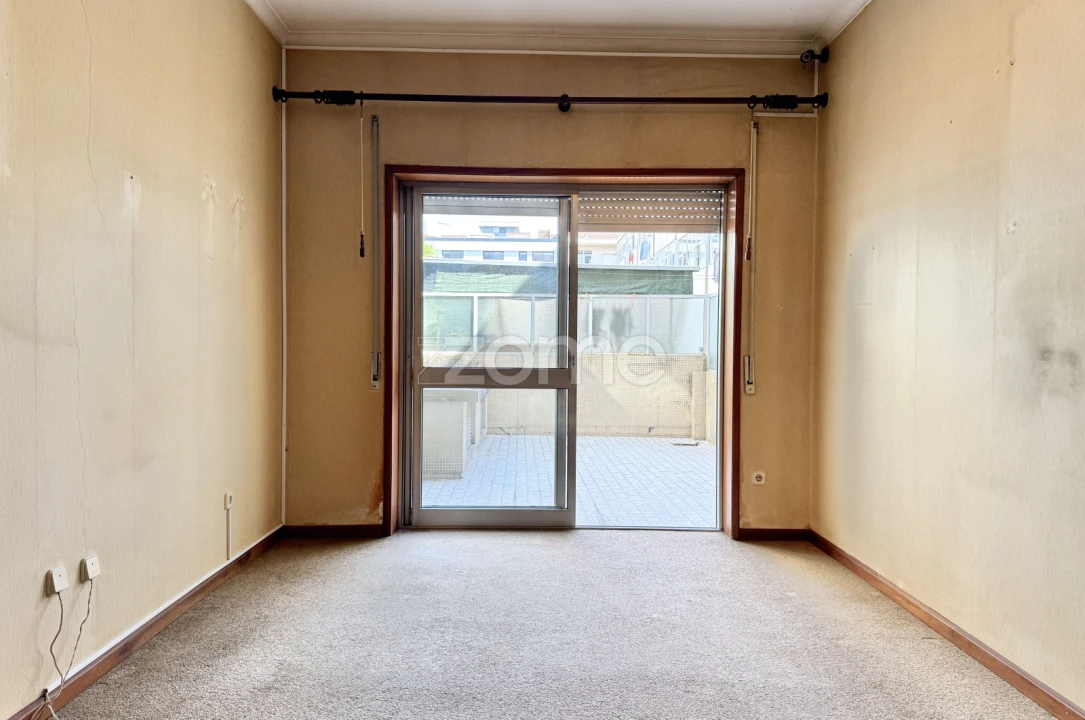 Apartamento T4 para Venda em Ramalde Foto 36