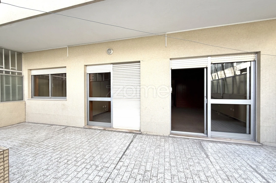 Apartamento T4 para Venda em Ramalde Foto 41