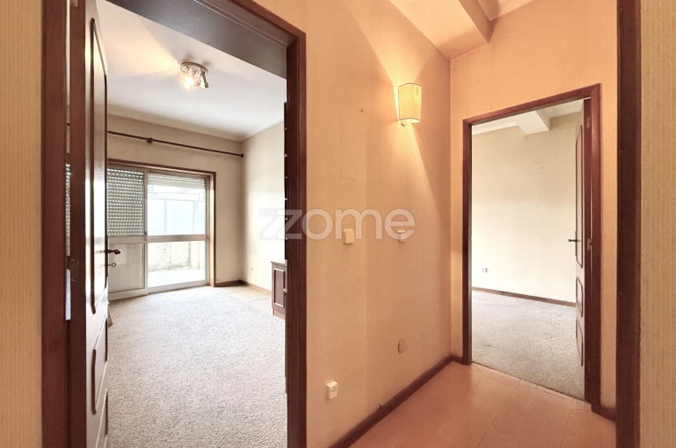 Apartamento T4 para Venda em Ramalde Foto 27