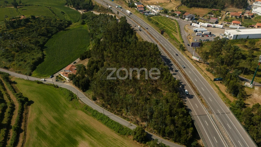 Terreno para Venda em Santo Tirso, Couto (Santa Cristina e São Miguel) e Burgães