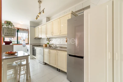 Apartamento T2 para Venda em Mafamude e Vilar do Paraíso