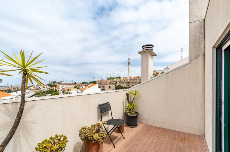 Apartamento T2 para Venda em Mafamude e Vilar do Paraíso Foto 35