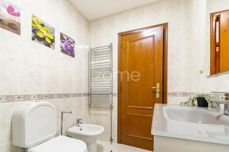 Apartamento T2 para Venda em Mafamude e Vilar do Paraíso Foto 32