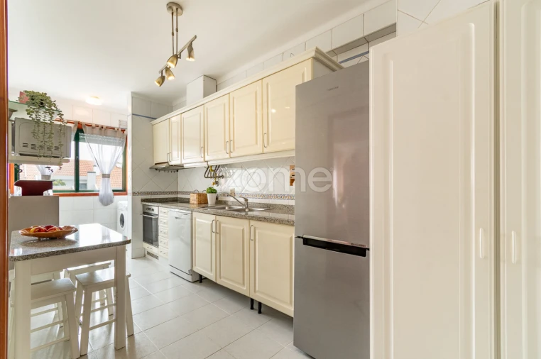 Apartamento T2 para Venda em Mafamude e Vilar do Paraíso Foto 5