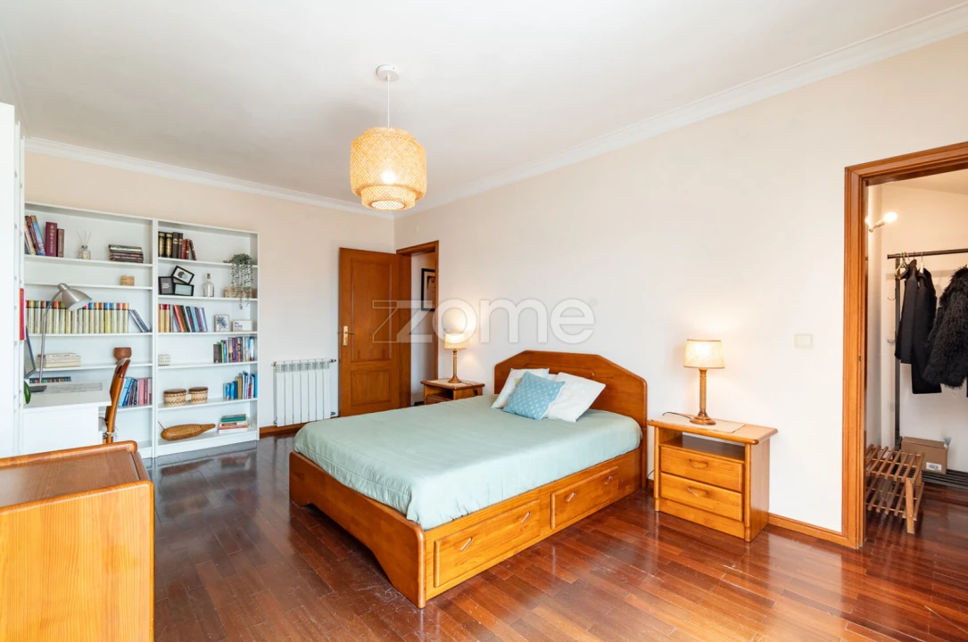 Apartamento T2 para Venda em Mafamude e Vilar do Paraíso Foto 25