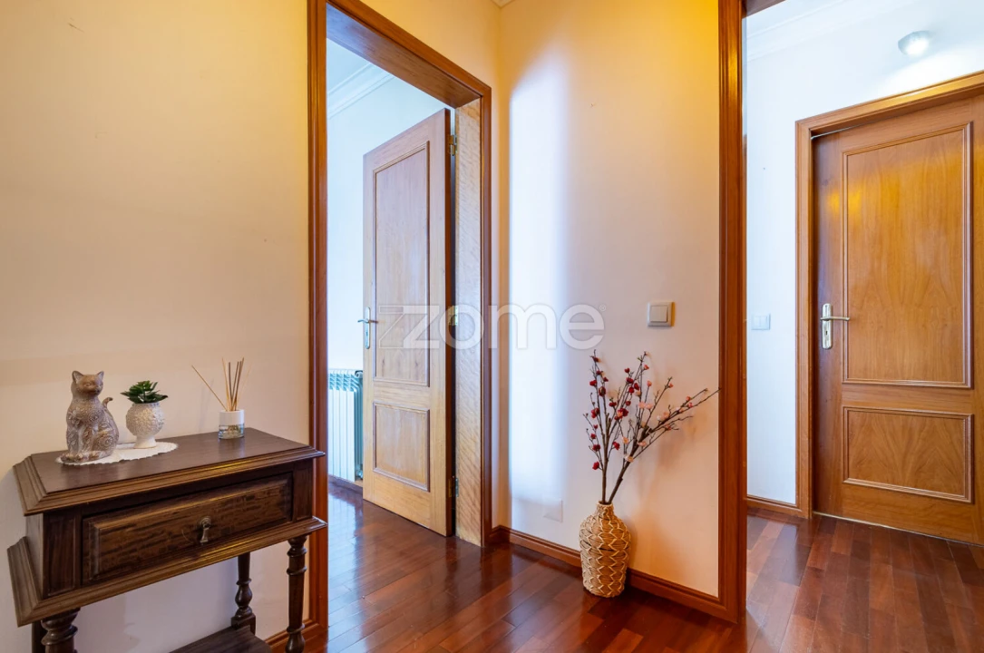 Apartamento T2 para Venda em Mafamude e Vilar do Paraíso Foto 21