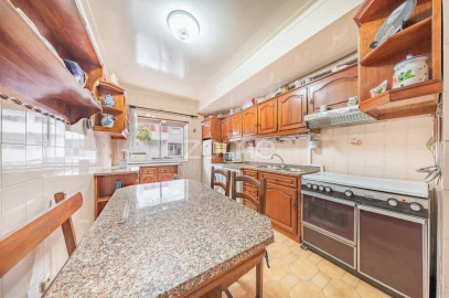 Apartamento T3 para Venda em Braga (São José de São Lázaro e São João do Souto)