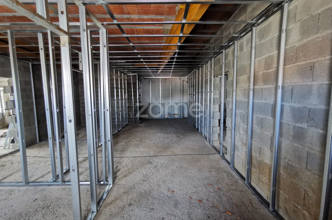 Apartamento T1 para Venda em Oliveira do Douro Foto 10
