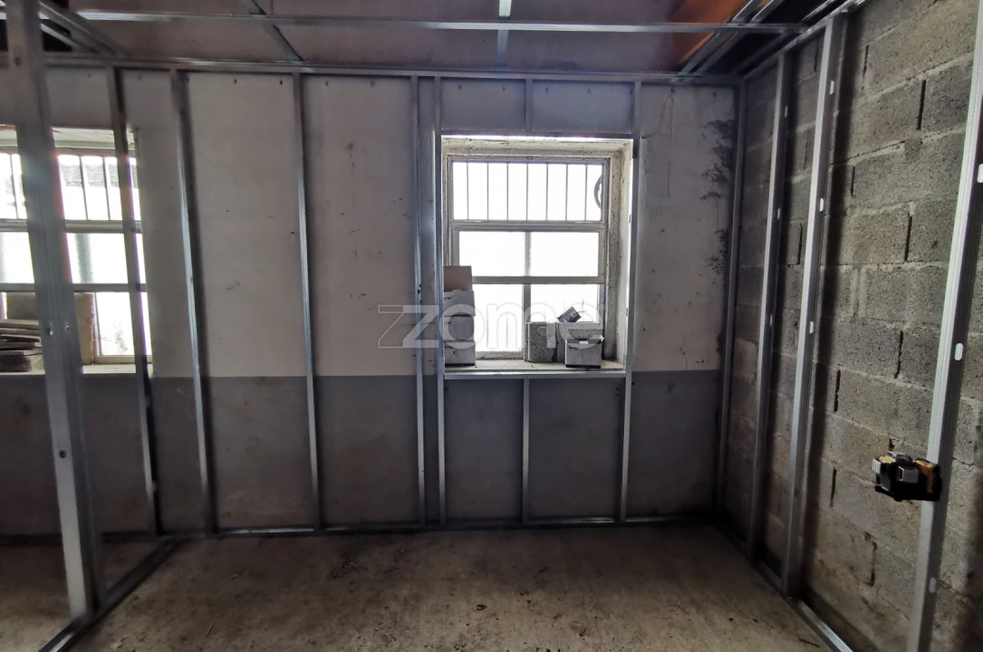 Apartamento T1 para Venda em Oliveira do Douro Foto 15
