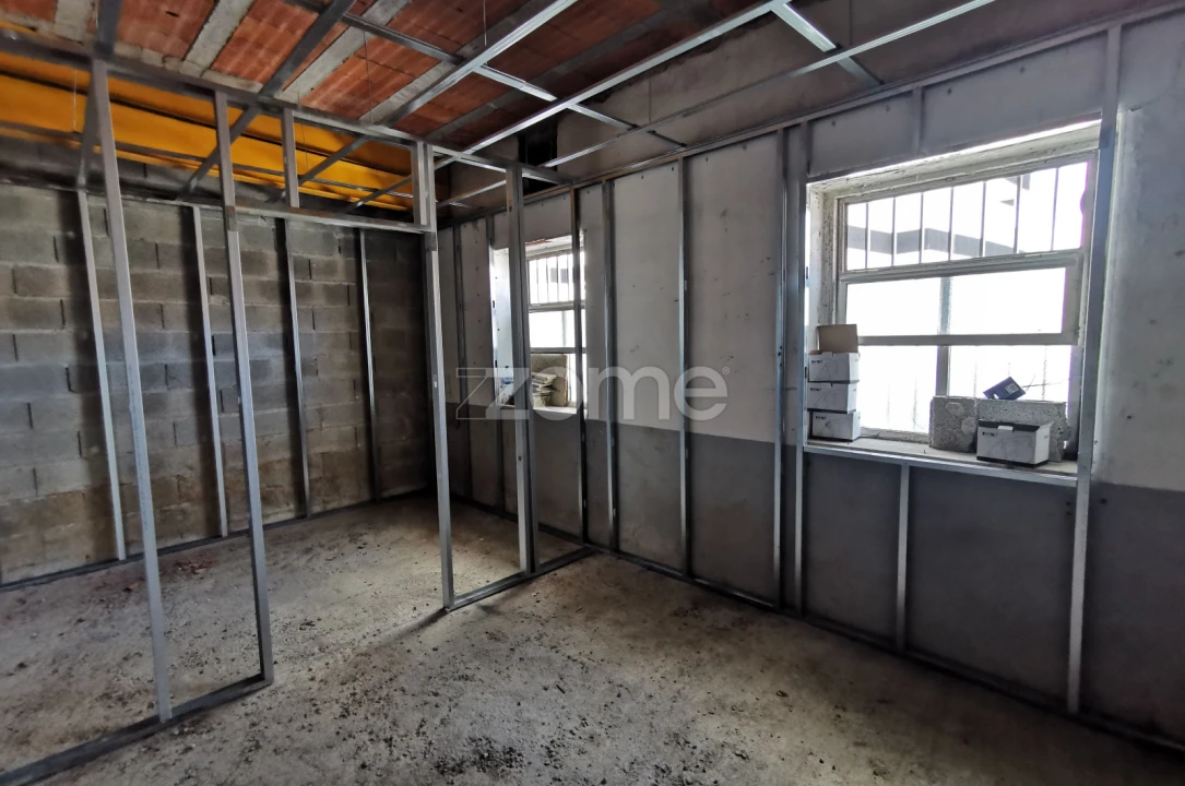 Apartamento T1 para Venda em Oliveira do Douro Foto 16