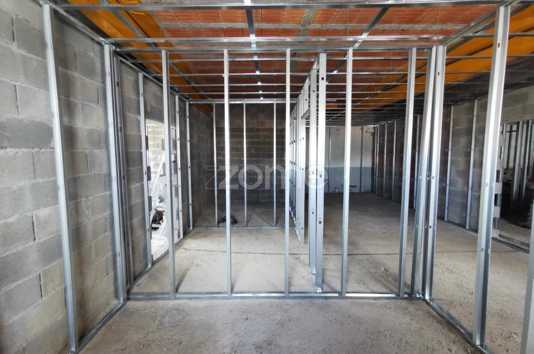 Apartamento T1 para Venda em Oliveira do Douro Foto 18
