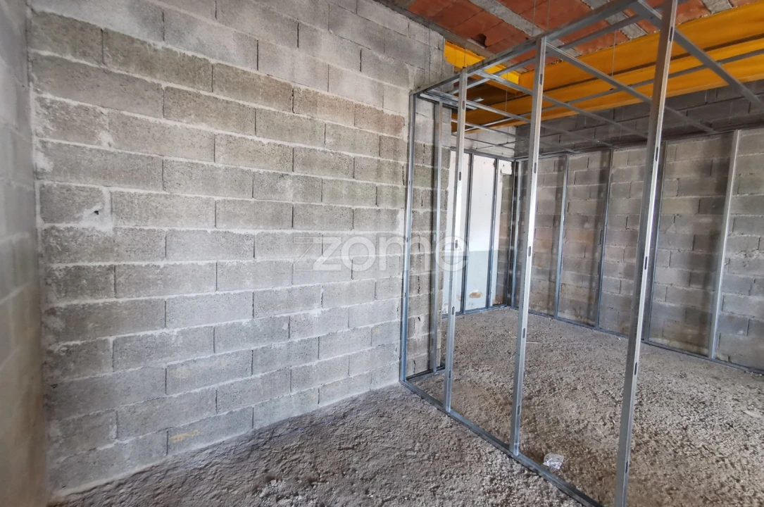 Apartamento T1 para Venda em Oliveira do Douro Foto 23