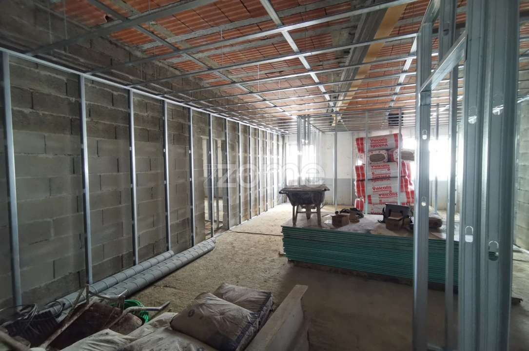 Apartamento T1 para Venda em Oliveira do Douro Foto 22