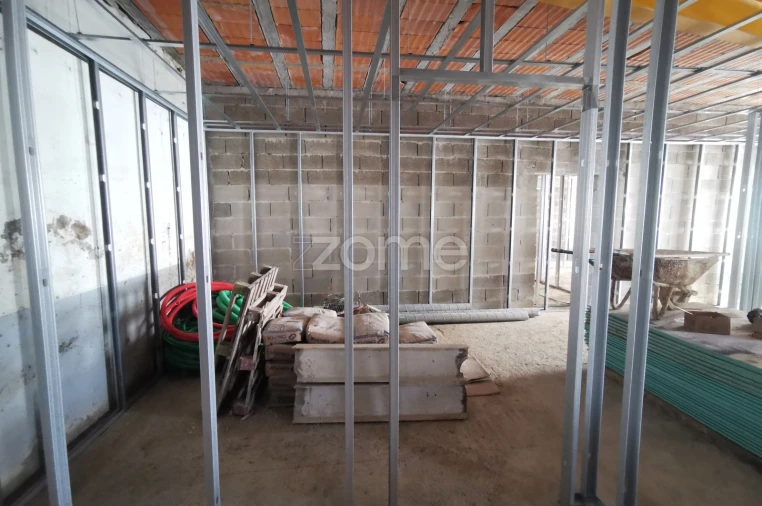Apartamento T1 para Venda em Oliveira do Douro Foto 20