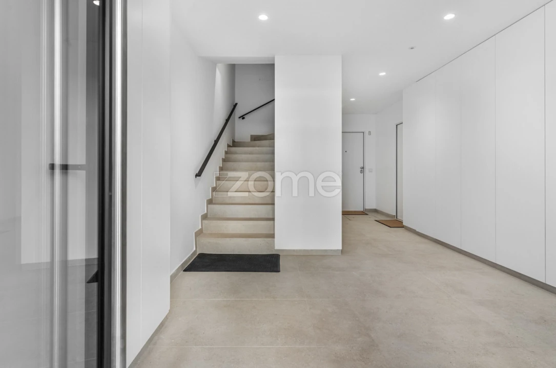 Apartamento T1 para Arrendamento em Cedofeita, Santo Ildefonso, Sé, Miragaia, São Nicolau e Vitória Foto 4