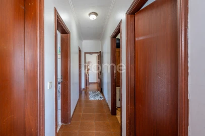 Moradia T3 para Venda em Santo Tirso, Couto (Santa Cristina e São Miguel) e Burgães