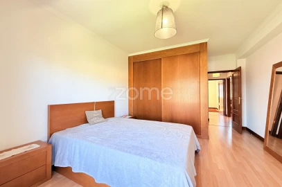 Apartamento T3 para Venda em Vila Nova de Famalicão e Calendário