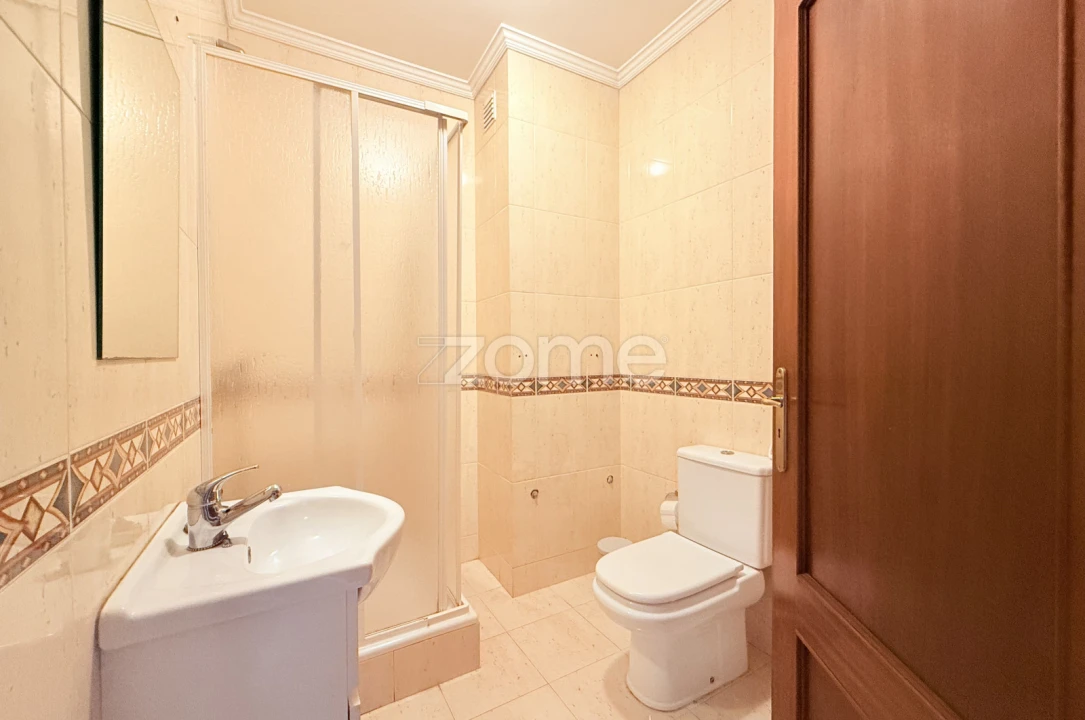 Apartamento T3 para Venda em Vila Nova de Famalicão e Calendário Foto 15