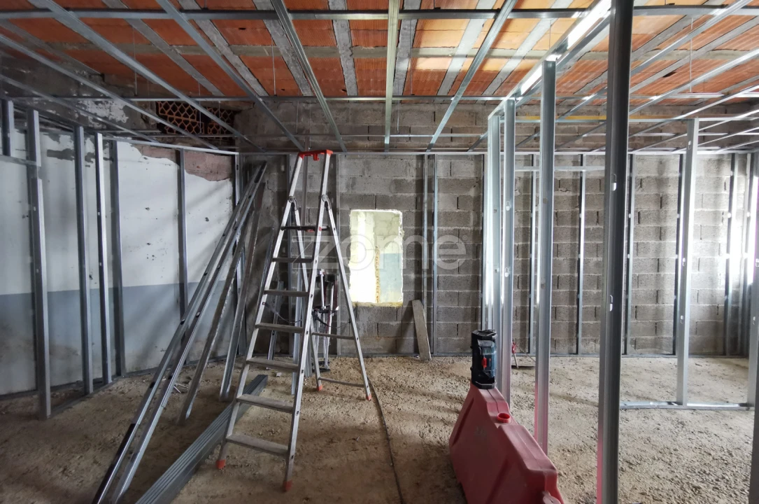 Apartamento T1 para Venda em Oliveira do Douro Foto 5
