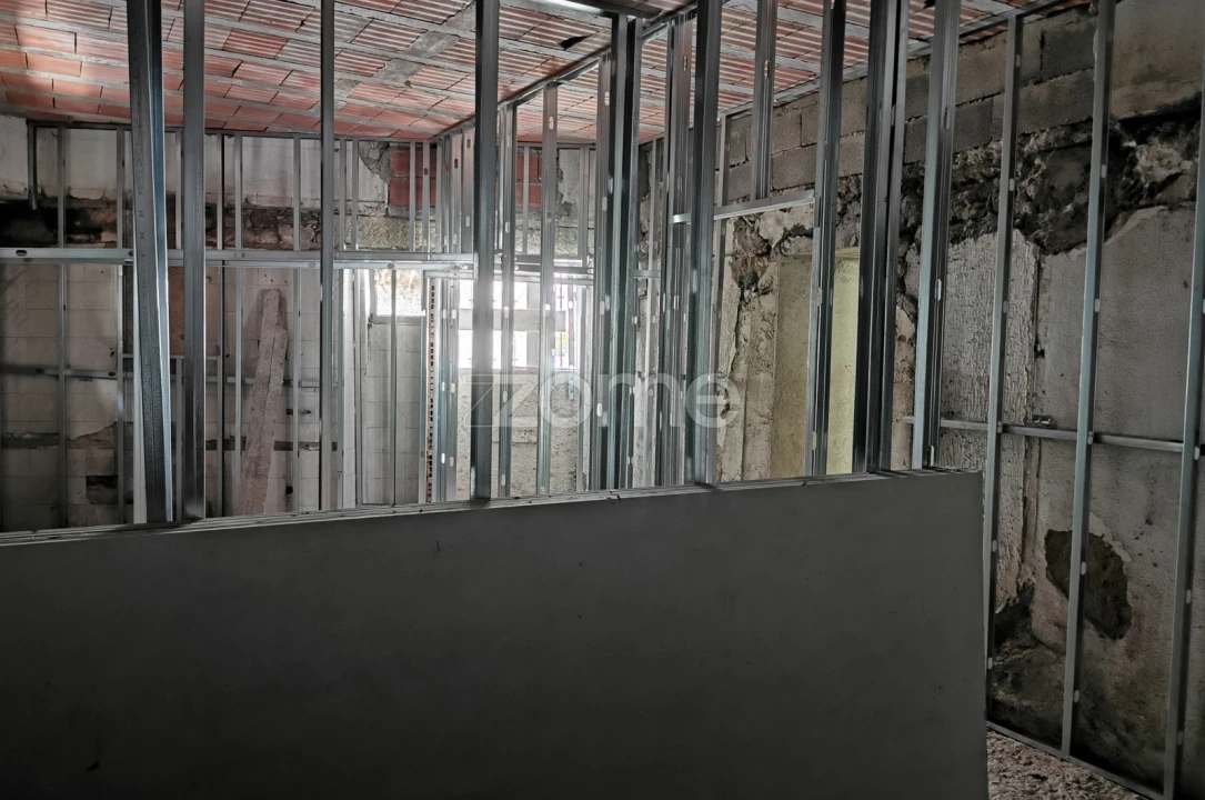 Apartamento T1 para Venda em Oliveira do Douro Foto 8