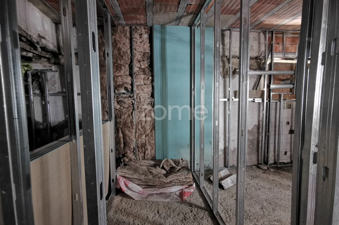 Apartamento T1 para Venda em Oliveira do Douro Foto 10