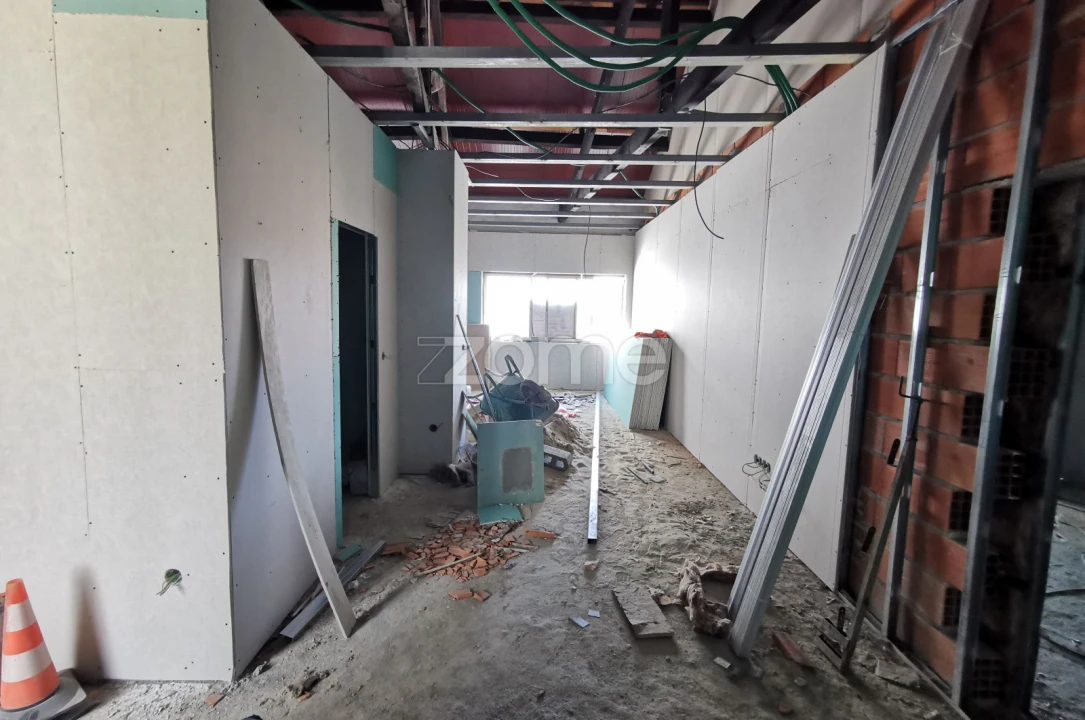 Apartamento T1 para Venda em Oliveira do Douro Foto 7