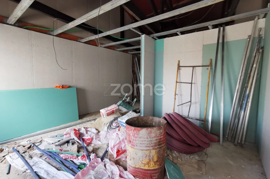 Apartamento T1 para Venda em Oliveira do Douro Foto 11