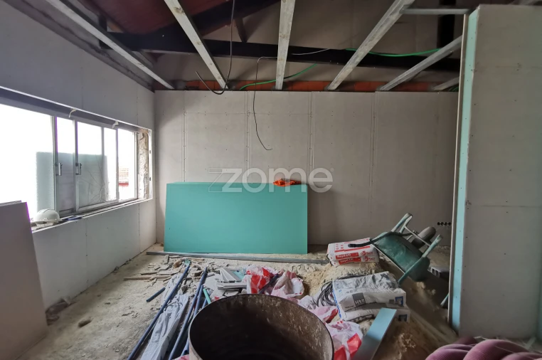Apartamento T1 para Venda em Oliveira do Douro Foto 12