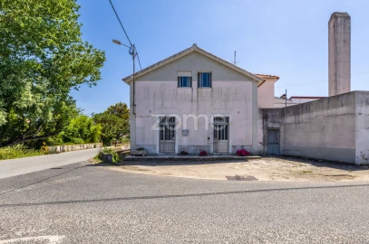 Moradia T5 para Venda em Alcobaça e Vestiaria