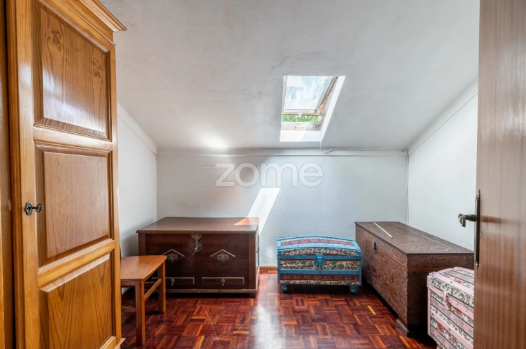 Moradia T5 para Venda em Alcobaça e Vestiaria Foto 3