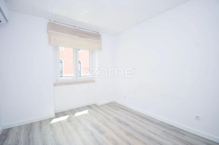Apartamento T2 para Venda em Arroios Foto 15
