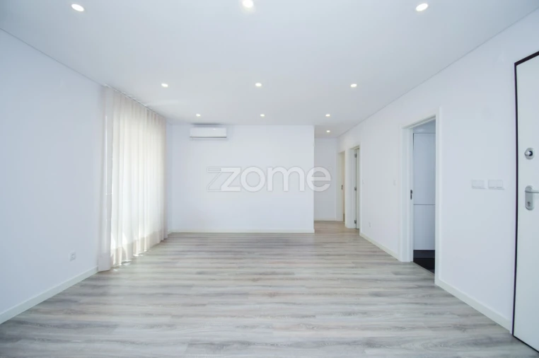 Apartamento T2 para Venda em Arroios Foto 4