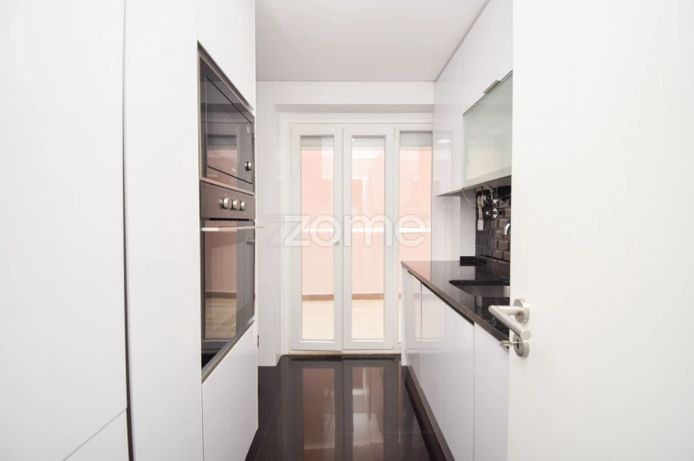 Apartamento T2 para Venda em Arroios Foto 8
