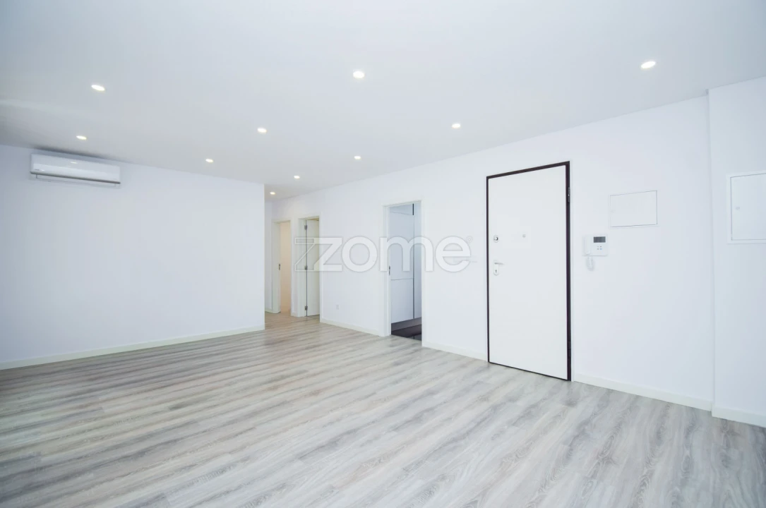 Apartamento T2 para Venda em Arroios Foto 1