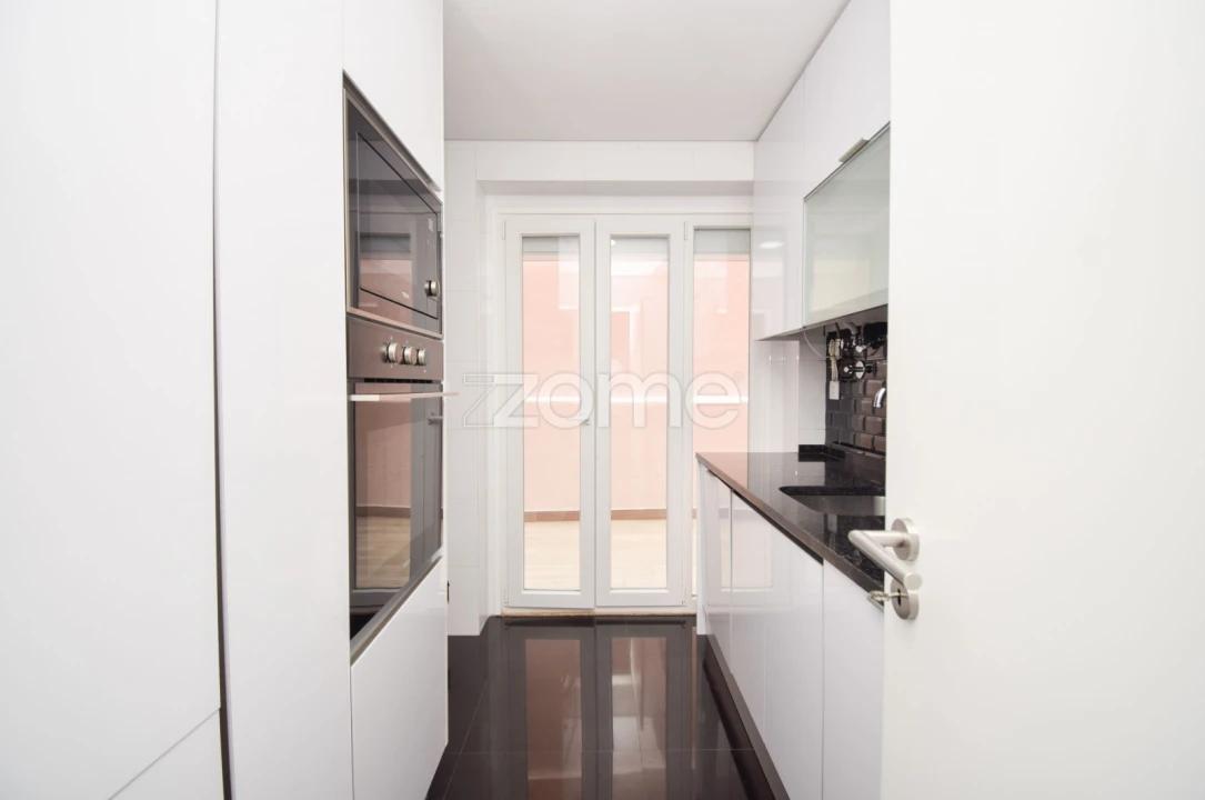 Apartamento T2 para Venda em Arroios Foto 8