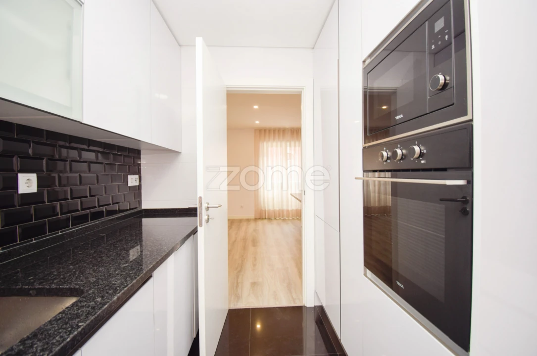 Apartamento T2 para Venda em Arroios Foto 11