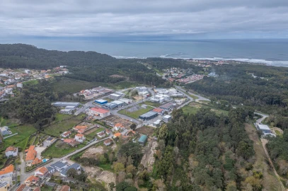 Terreno Comércio / Armazém para Venda em Ancora